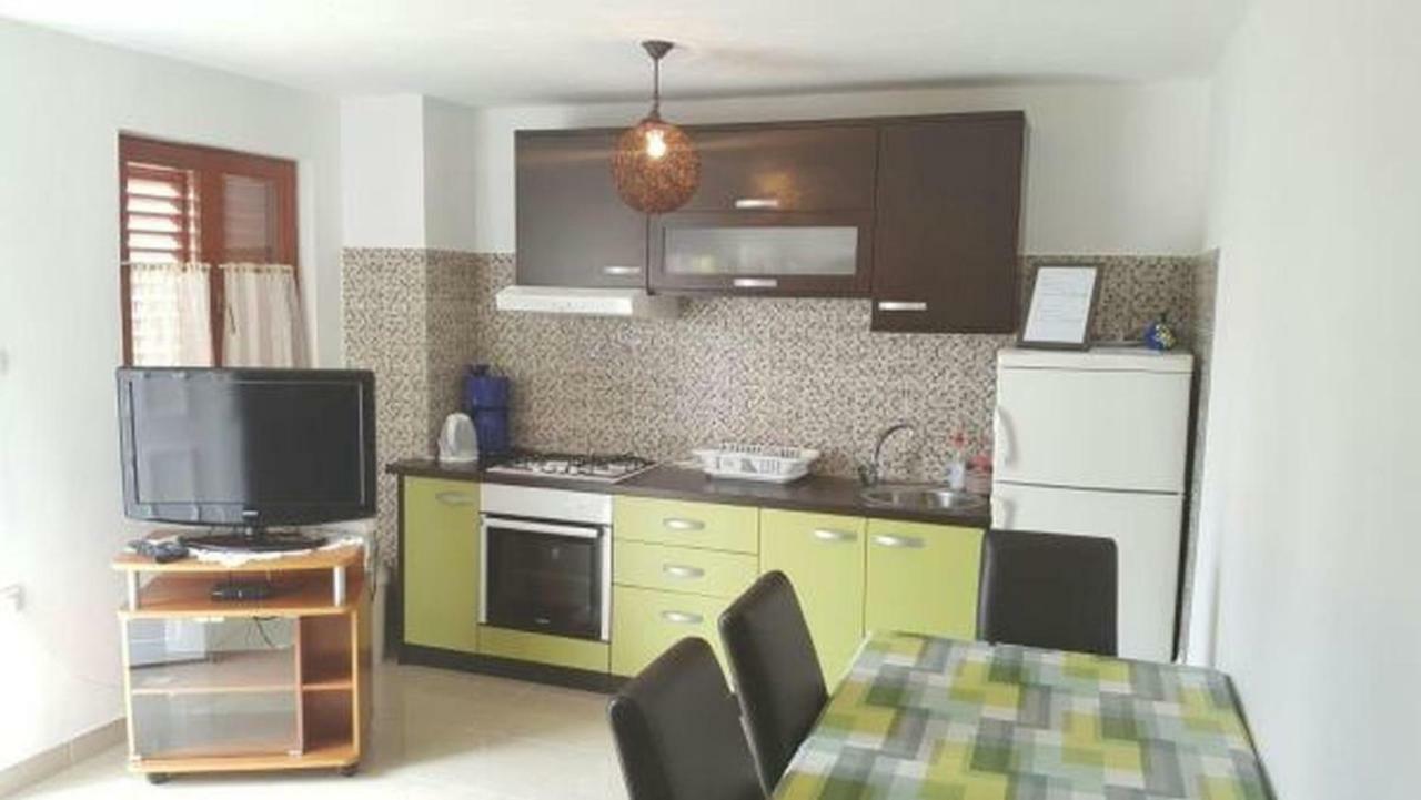 Apartments Andelic Sveti Filip i Jakov Esterno foto